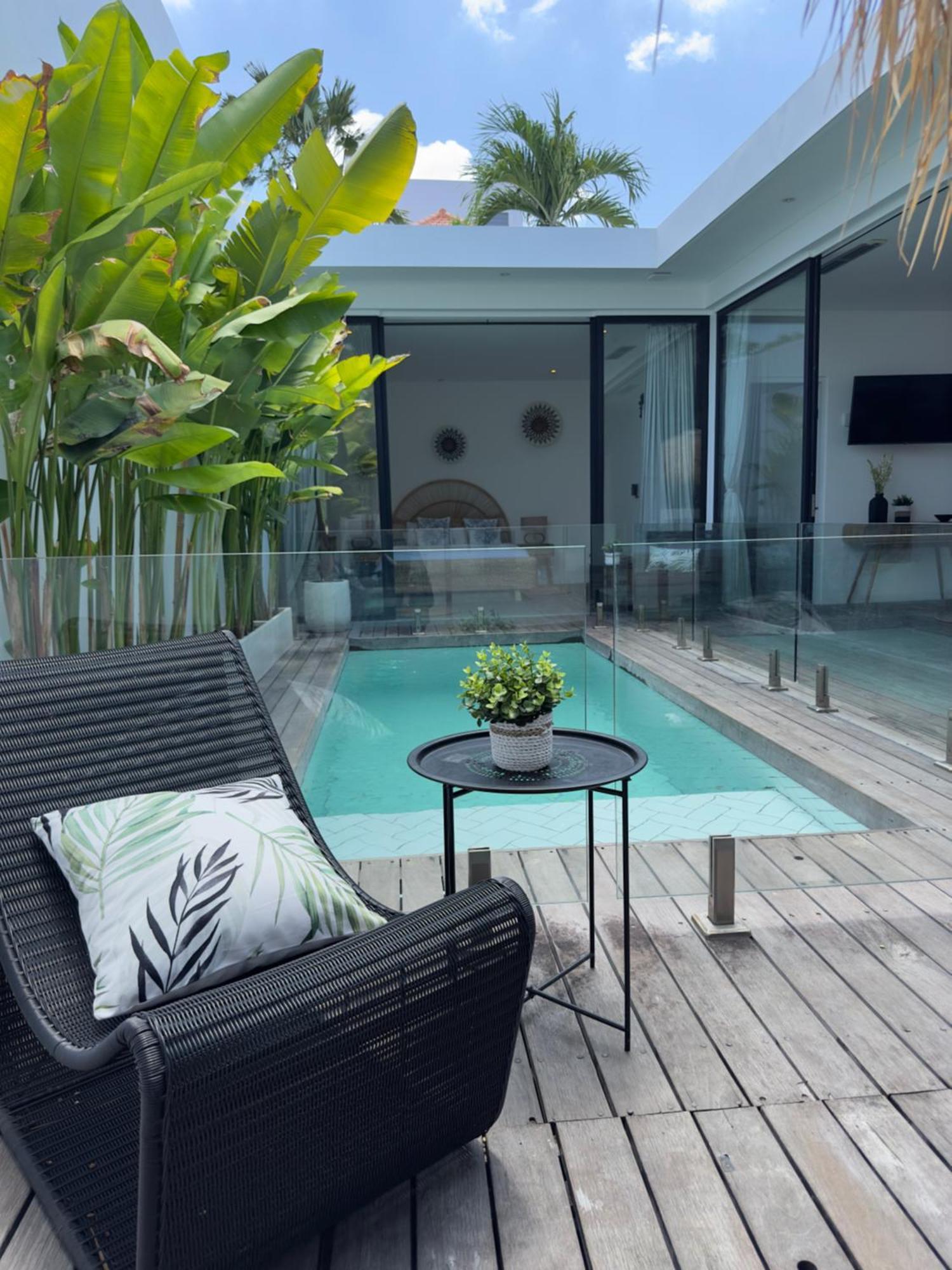 Villa Reif 3, Luxury Poolvilla, 2 Bedrooms, 100m2, Near Canggu, Quiet Location Canggu