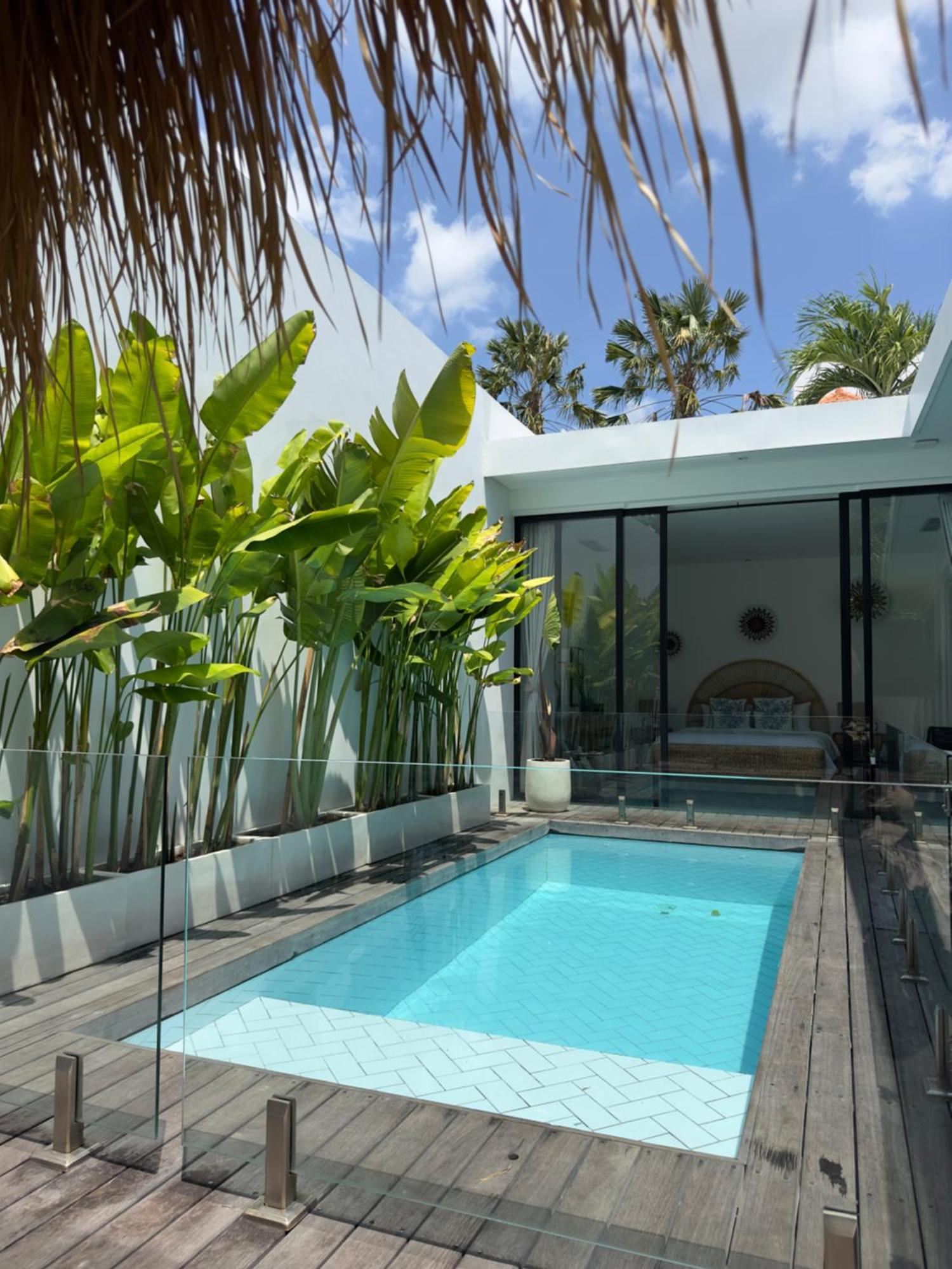 Reif 3, Luxury Poolvilla, 2 Bedrooms, 100m2, Near Canggu, Quiet Location *