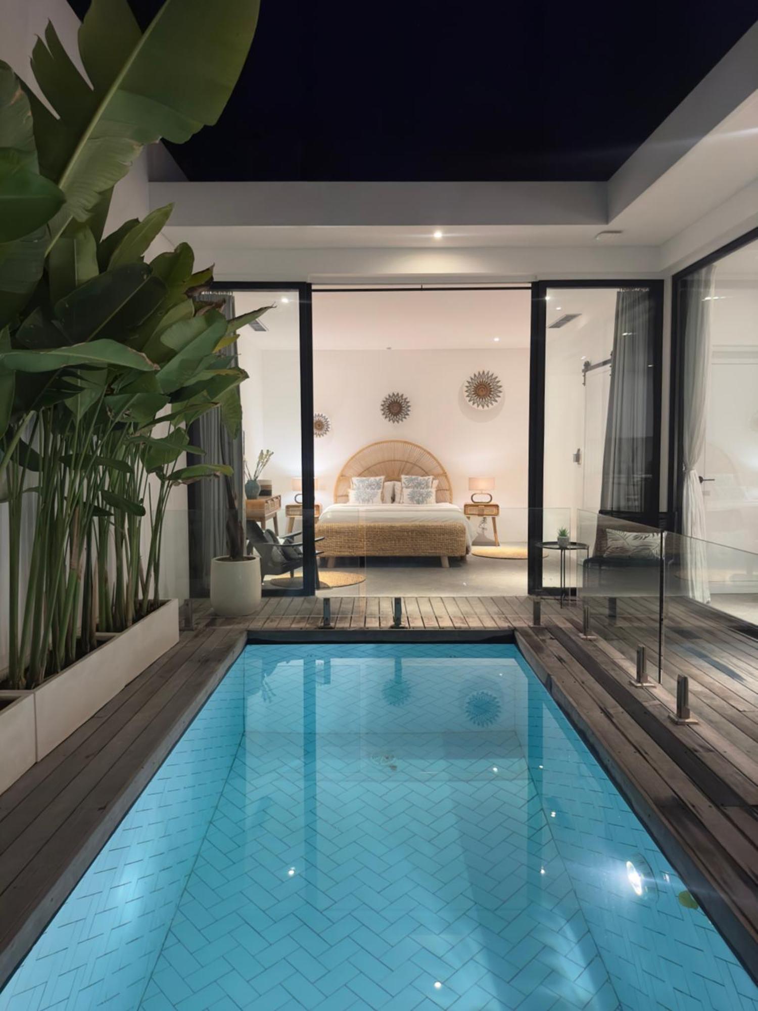 Reif 3, Luxury Poolvilla, 2 Bedrooms, 100m2, Near Canggu, Quiet Location Canggu